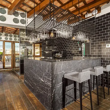 The Valentia Cabillers Hotel 4*