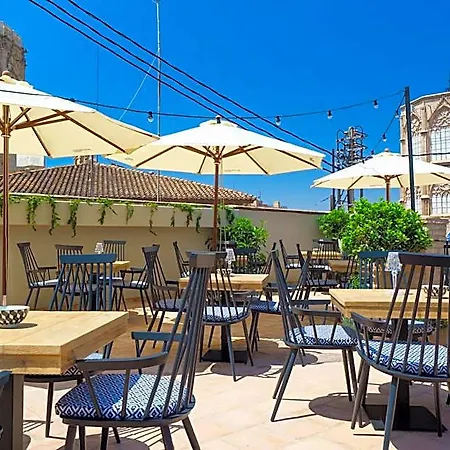 Hotel The Valentia Cabillers 4*
