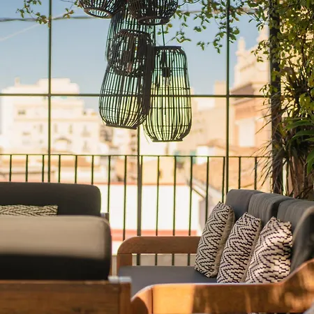 The Valentia Cabillers فندق 4*